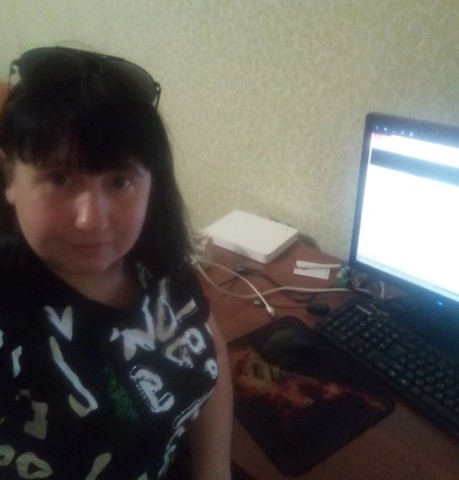 Девушки в Омске: Анютка, 32 - ищет парня из Омска