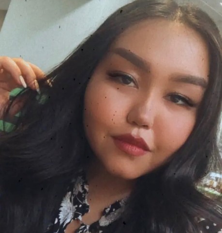 Девушки в Бишкеке: Roxana, 22 - ищет парня из Бишкека
