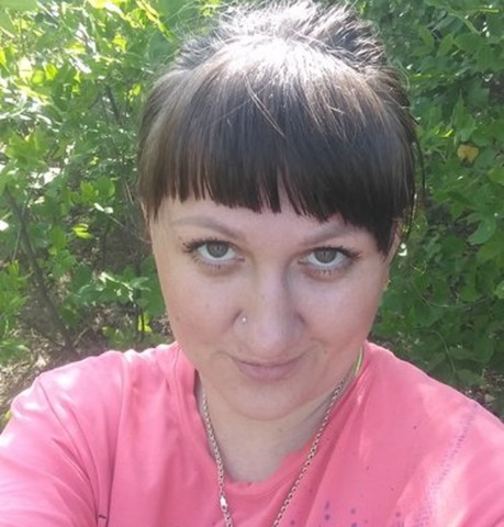 Девушки в Пугачеве: Екатерина Ладанкина, 27 - ищет парня из Пугачева