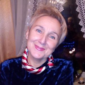 Лариса, 65 лет, Москва