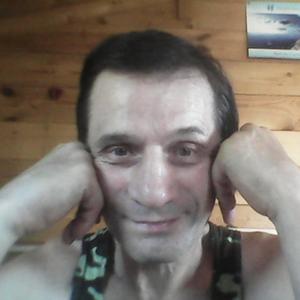 Миша, 66 лет, Санкт-Петербург