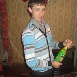 Парни в Старая Русса: Алексей Петров, 34 - ищет девушку из Старая Русса