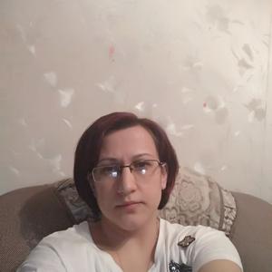 Девушки в Ноябрьске: Юлия, 42 - ищет парня из Ноябрьска
