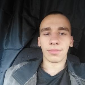 Парни в Серпухове: Руслан, 22 - ищет девушку из Серпухова