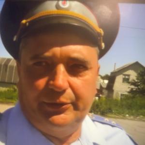 Парни в Гагарине: Денис, 40 - ищет девушку из Гагарина