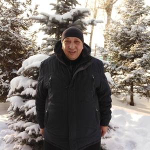 Парни в Новокузнецке: Сергей, 59 - ищет девушку из Новокузнецка