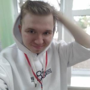 Илья, 22 года, Калуга