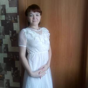 Девушки в Канске: Валентина, 42 - ищет парня из Канска