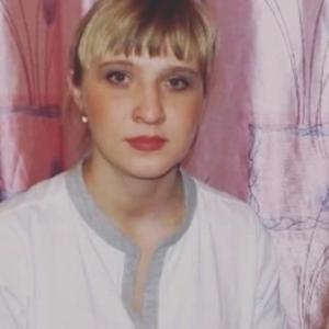 Девушки в Владивостоке: Анастасия, 37 - ищет парня из Владивостока