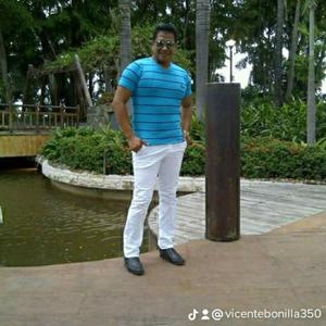 Fernando, 37 лет, Guayaquil
