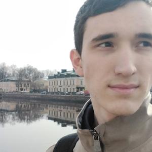 Парни в Санкт-Петербурге: Виталий, 19 - ищет девушку из Санкт-Петербурга