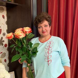 Девушки в Томске: Ольга, 57 - ищет парня из Томска