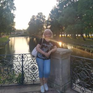 Девушки в Санкт-Петербурге: Ирина, 45 - ищет парня из Санкт-Петербурга