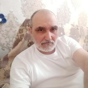 Парни в Избербаше: Radzhab, 61 - ищет девушку из Избербаша