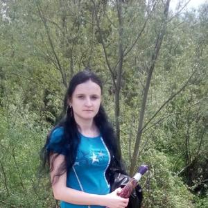 Девушки в Новошахтинске: Елена, 32 - ищет парня из Новошахтинска