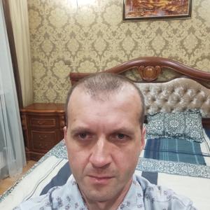 Парни в Калининграде: Сергей, 44 - ищет девушку из Калининграда
