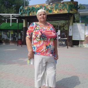 Девушки в Пскове: Алевтина, 66 - ищет парня из Пскова