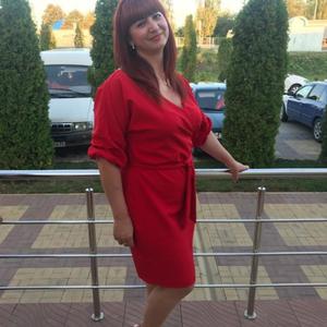 Девушки в Пятигорске: Елена, 45 - ищет парня из Пятигорска