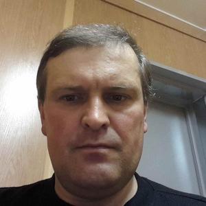 Парни в Петропавловске-Камчатском: Ruslan, 54 - ищет девушку из Петропавловска-Камчатского