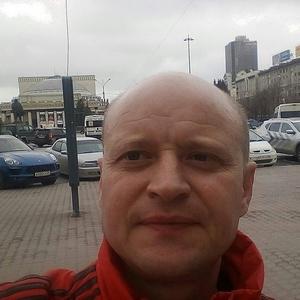 Роман, 51 год, Омск