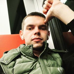 Парни в Лобне: Андрей Иванов, 27 - ищет девушку из Лобни