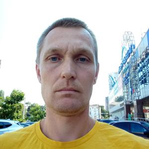 Парни в Саратове: Роман, 42 - ищет девушку из Саратова