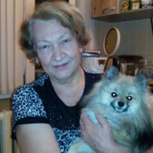 Девушки в Томске: Нина, 76 - ищет парня из Томска