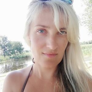 Девушки в Харькове: Аллигатор, 32 - ищет парня из Харькова