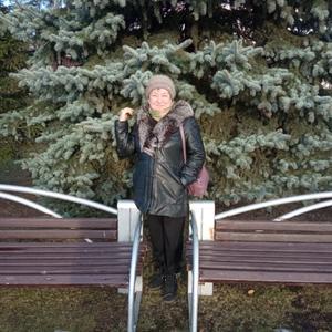 Девушки в Омске: Галина, 63 - ищет парня из Омска