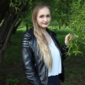 Девушки в Екатеринбурге: Иришка, 25 - ищет парня из Екатеринбурга