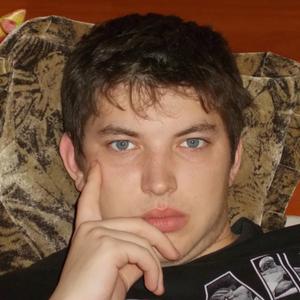 Илья, 32 года, Саратов