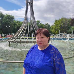 Девушки в Саратове: Вера, 59 - ищет парня из Саратова