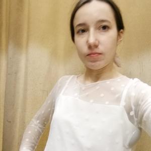 Девушки в Екатеринбурге: Юлия, 23 - ищет парня из Екатеринбурга