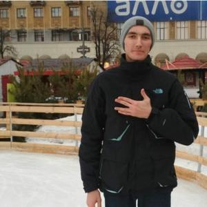 Парни в Харькове: Богдан, 27 - ищет девушку из Харькова