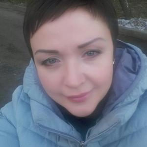 Девушки в Смоленске: Алена, 50 - ищет парня из Смоленска