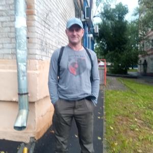 Парни в Биробиджане: Ярослав, 49 - ищет девушку из Биробиджана