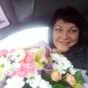 Девушки в Волгограде: Галина, 45 - ищет парня из Волгограда