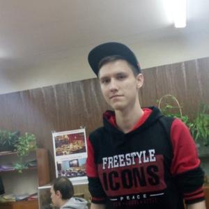 Парни в Волгограде: Илья, 24 - ищет девушку из Волгограда
