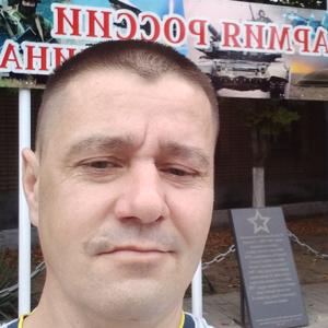 Парни в Сальске: Илья, 45 - ищет девушку из Сальска