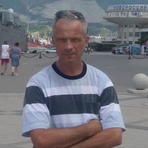 Антон, 57 лет, Каневская