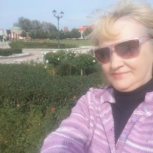 Лариса, 67 лет, Москва