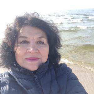 Девушки в Балтийске: Татьяна, 70 - ищет парня из Балтийска