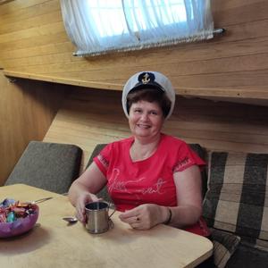 Девушки в Ульяновске: Валентина, 63 - ищет парня из Ульяновска