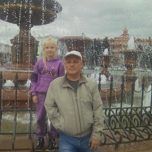 Парни в Омске: Сергей Ердеев, 60 - ищет девушку из Омска