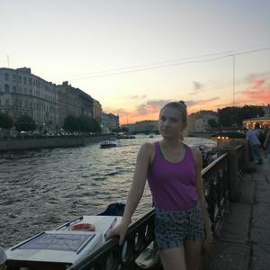 Девушки в Петрозаводске: Юлия, 19 - ищет парня из Петрозаводска