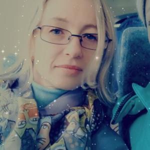 Девушки в Томске: Наталья, 44 - ищет парня из Томска