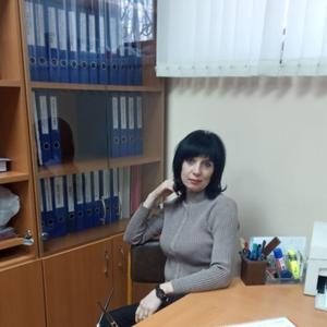 Девушки в Екатеринбурге: Людмила, 46 - ищет парня из Екатеринбурга