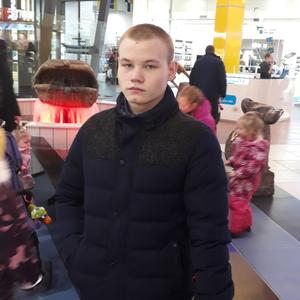 Парни в Мурманске: Владимир, 23 - ищет девушку из Мурманска