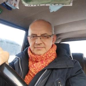 Парни в Томске: Александр, 56 - ищет девушку из Томска