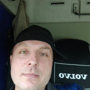 Парни в Вологде: Сергей, 51 - ищет девушку из Вологды
